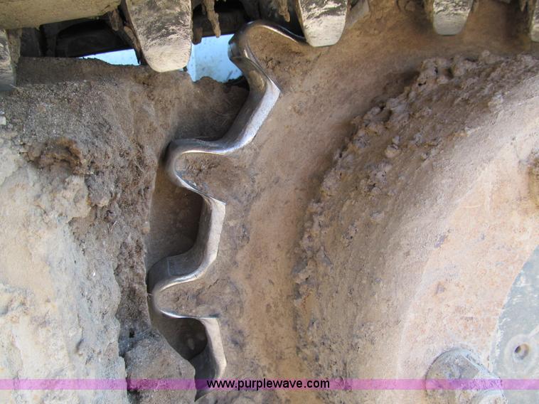 image for item F5636 2008 Bobcat T250 skid steer