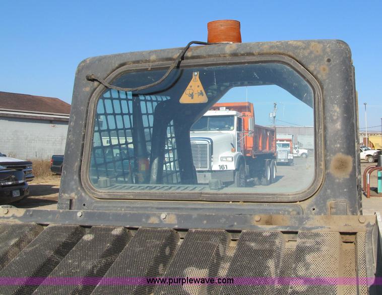 image for item F5636 2008 Bobcat T250 skid steer