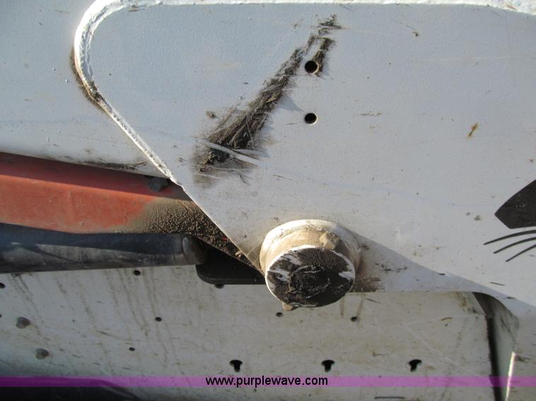 image for item F5636 2008 Bobcat T250 skid steer