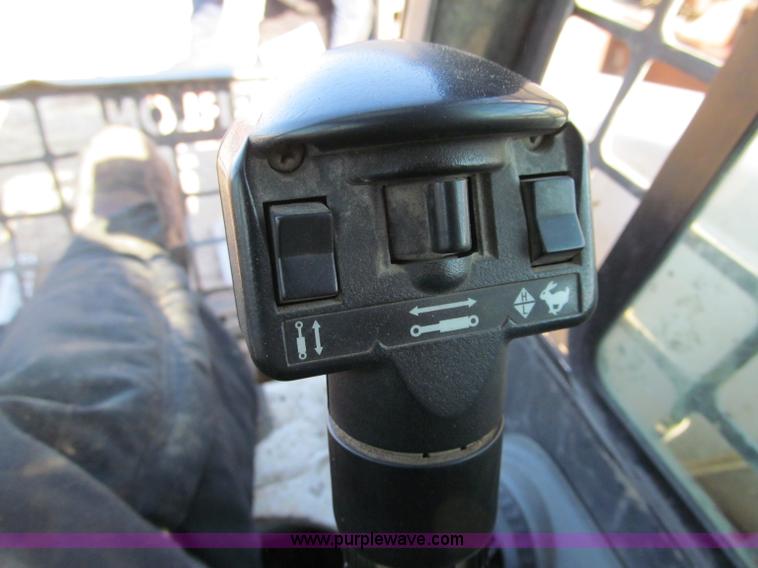 image for item F5636 2008 Bobcat T250 skid steer