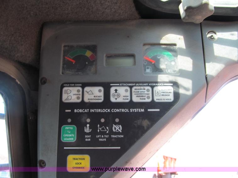 image for item F5636 2008 Bobcat T250 skid steer