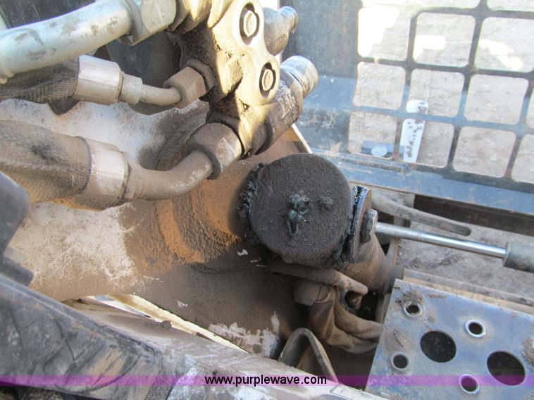 image for item F5636 2008 Bobcat T250 skid steer