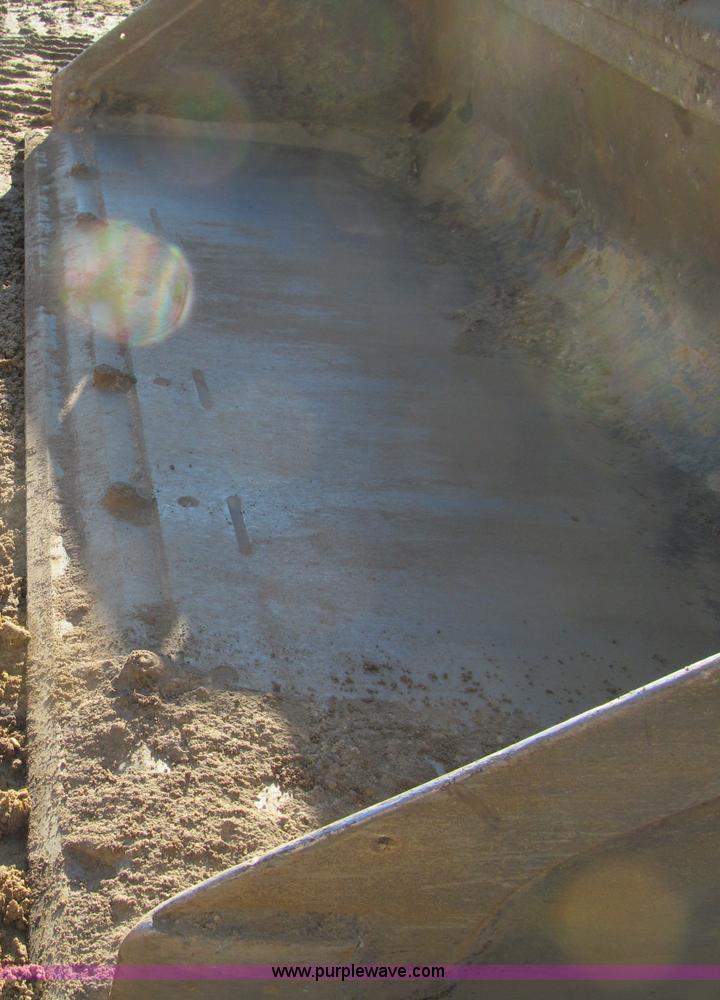 image for item F5636 2008 Bobcat T250 skid steer