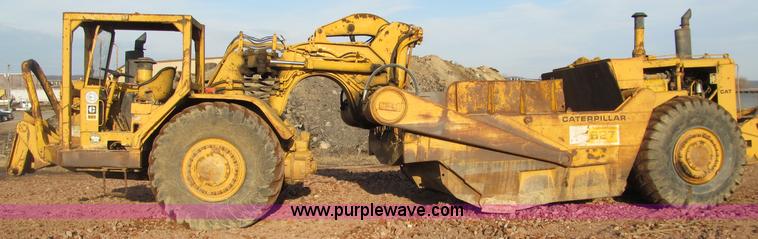 image for item F5637 1971 Caterpillar 627 twin engine motor scraper