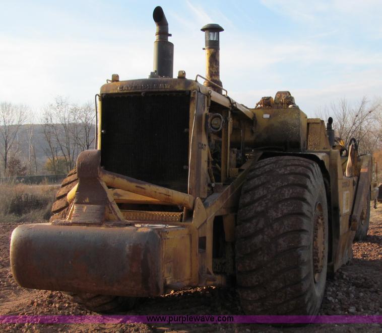 image for item F5637 1971 Caterpillar 627 twin engine motor scraper