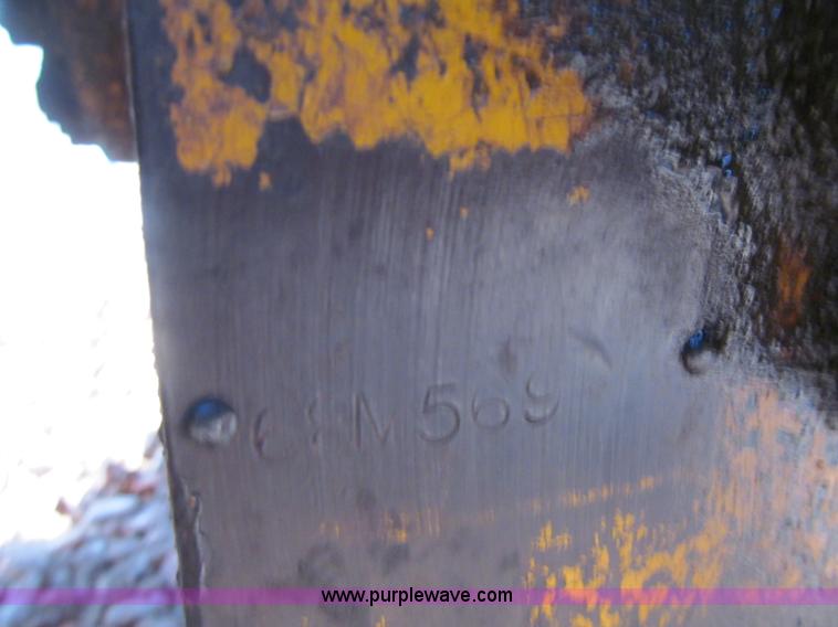 image for item F5637 1971 Caterpillar 627 twin engine motor scraper