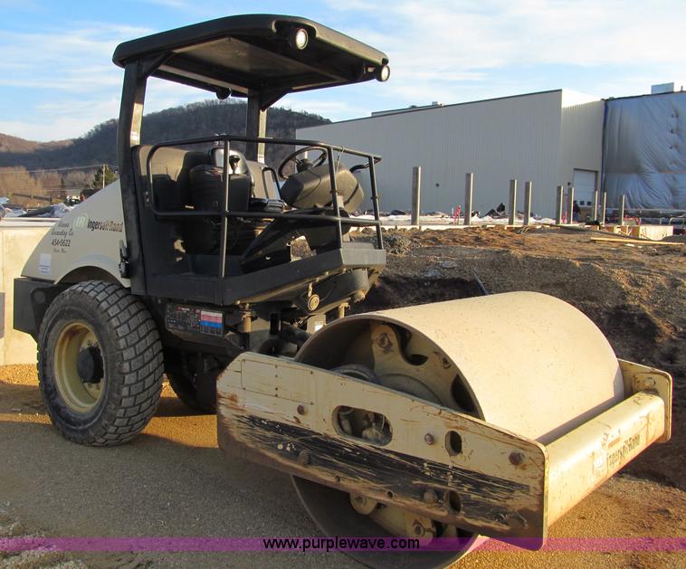 image for item F5638 2004 Ingersoll Rand SD-77DX TF vibratory smooth drum roller