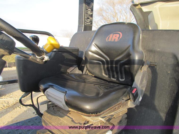 image for item F5638 2004 Ingersoll Rand SD-77DX TF vibratory smooth drum roller