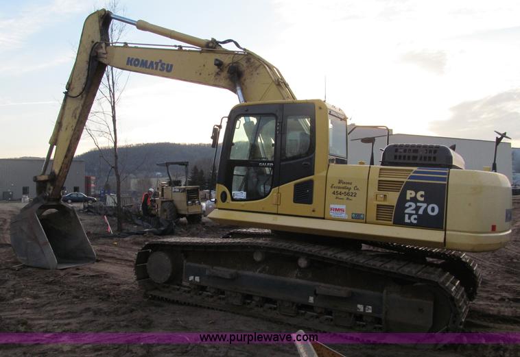 image for item F5639 2007 Komatsu PC270LC-8 excavator