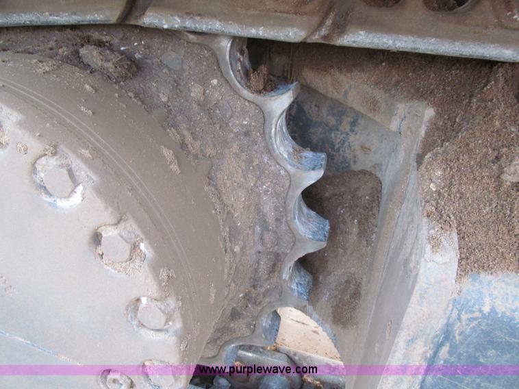 image for item F5639 2007 Komatsu PC270LC-8 excavator