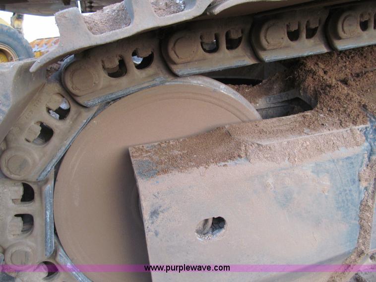 image for item F5639 2007 Komatsu PC270LC-8 excavator