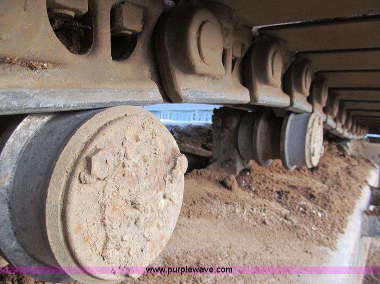 image for item F5639 2007 Komatsu PC270LC-8 excavator