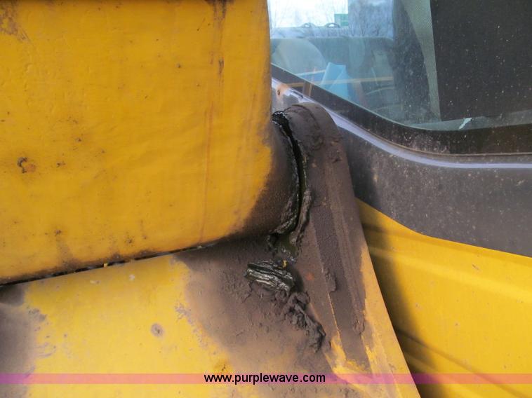 image for item F5639 2007 Komatsu PC270LC-8 excavator