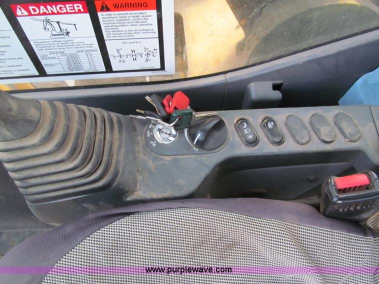 image for item F5639 2007 Komatsu PC270LC-8 excavator