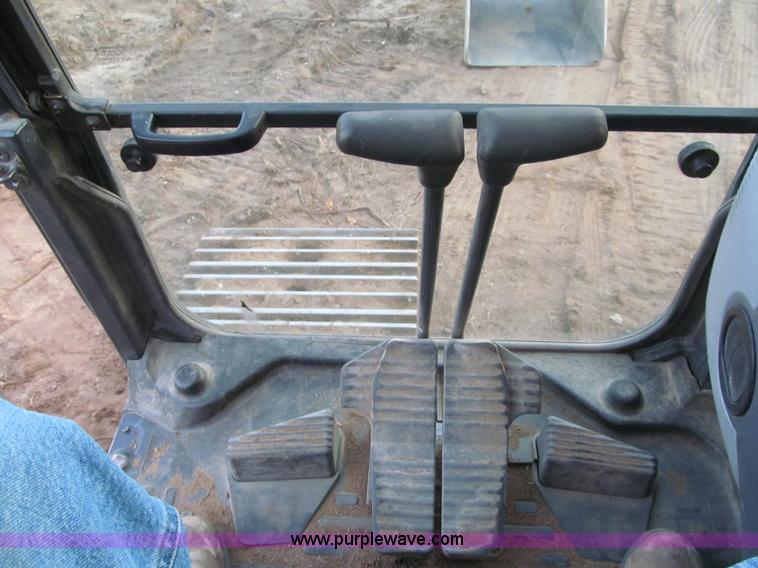 image for item F5639 2007 Komatsu PC270LC-8 excavator
