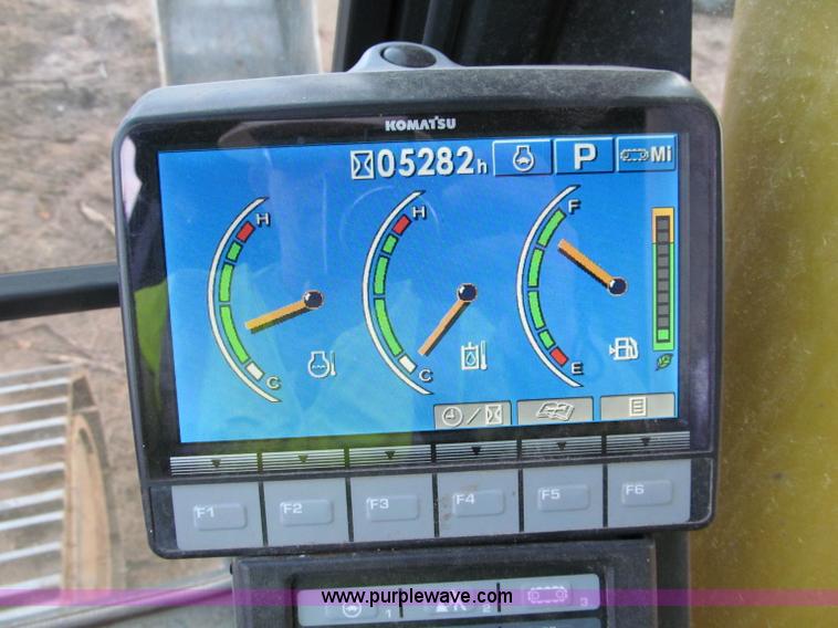 image for item F5639 2007 Komatsu PC270LC-8 excavator