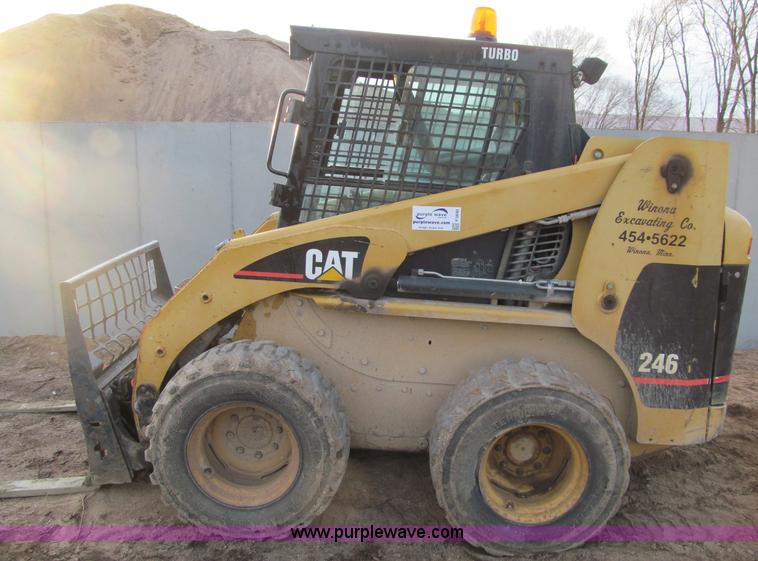 image for item F5640 2001 Caterpillar 246 Turbo skid steer