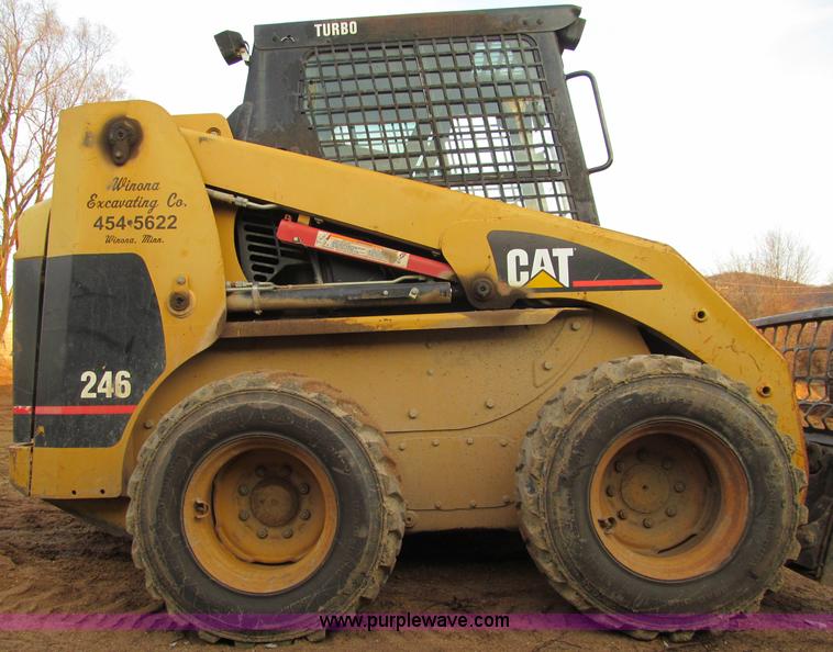 image for item F5640 2001 Caterpillar 246 Turbo skid steer