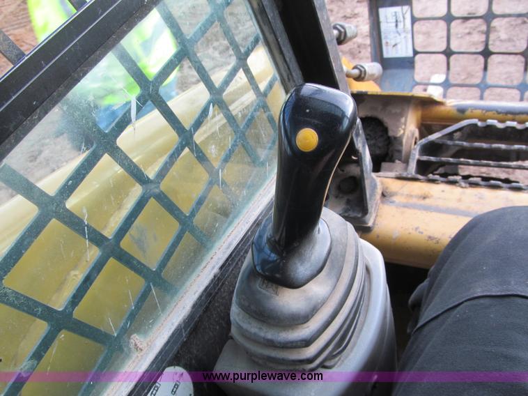 image for item F5640 2001 Caterpillar 246 Turbo skid steer
