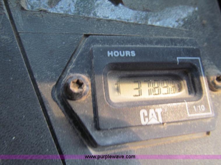 image for item F5640 2001 Caterpillar 246 Turbo skid steer