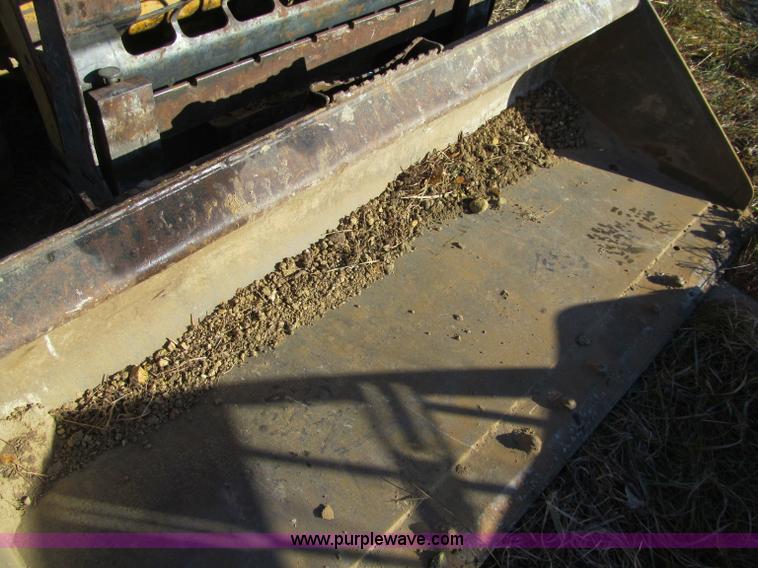 image for item F5640 2001 Caterpillar 246 Turbo skid steer