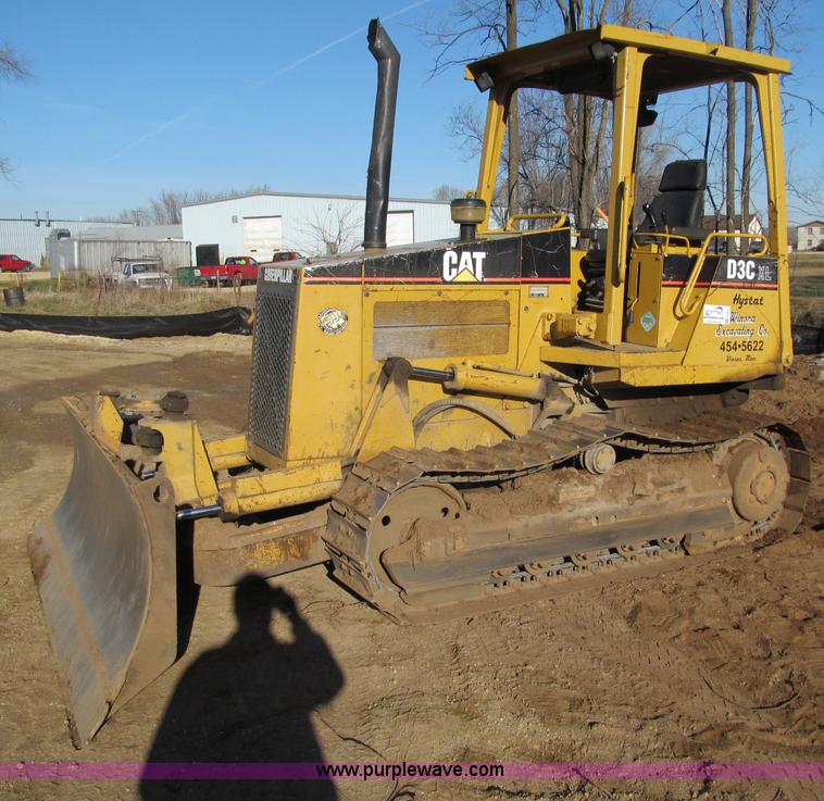 image for item F5641 1997 Caterpillar D3CXL III Hystat dozer