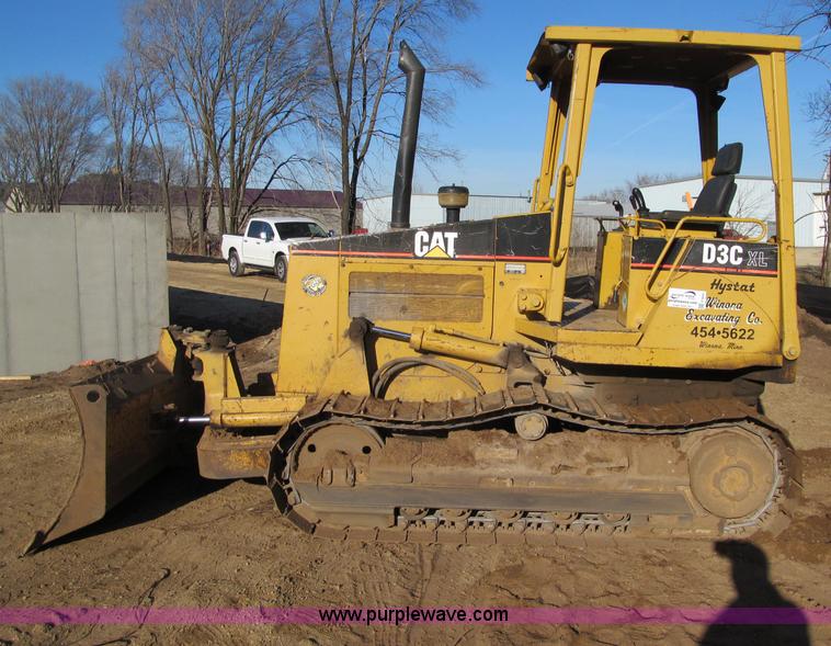 image for item F5641 1997 Caterpillar D3CXL III Hystat dozer