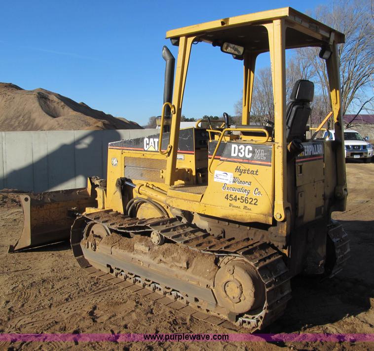 image for item F5641 1997 Caterpillar D3CXL III Hystat dozer