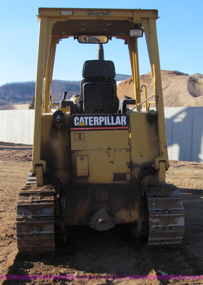 image for item F5641 1997 Caterpillar D3CXL III Hystat dozer