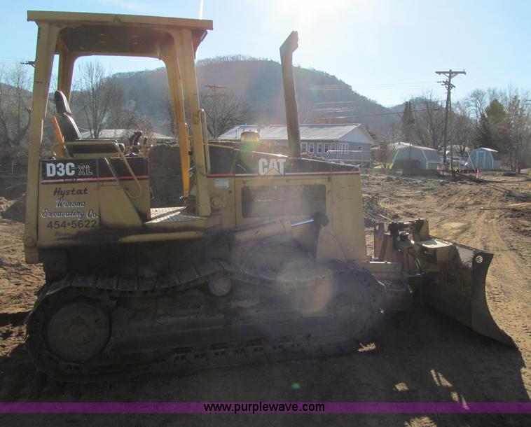 image for item F5641 1997 Caterpillar D3CXL III Hystat dozer