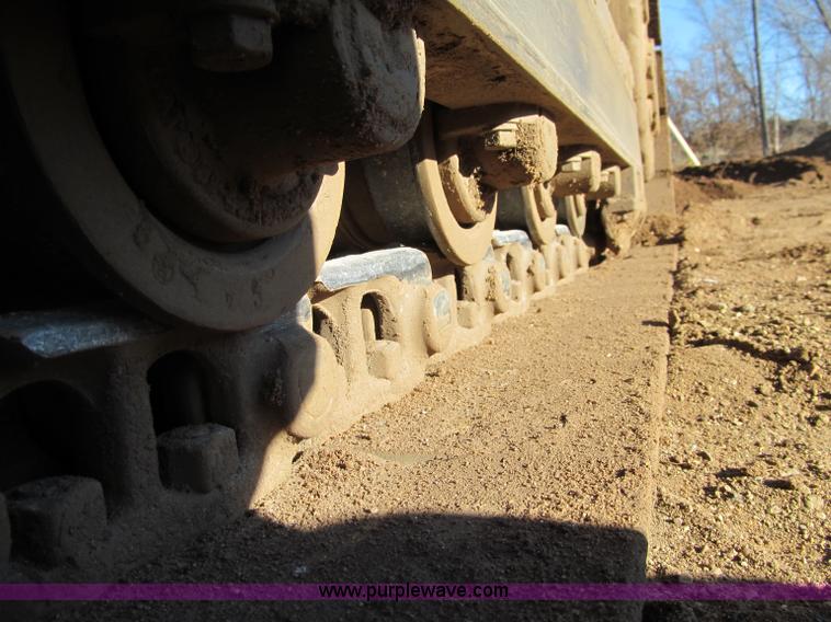 image for item F5641 1997 Caterpillar D3CXL III Hystat dozer