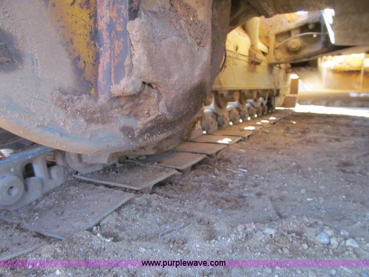 image for item F5641 1997 Caterpillar D3CXL III Hystat dozer