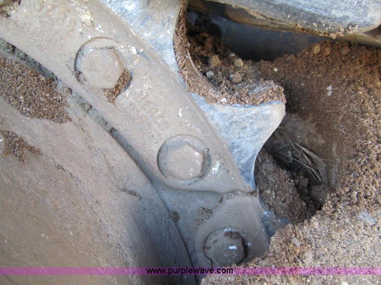 image for item F5641 1997 Caterpillar D3CXL III Hystat dozer