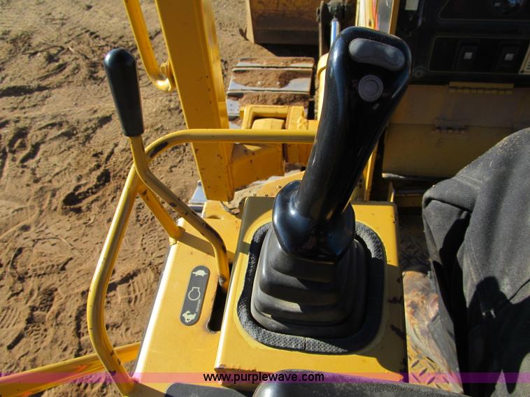 image for item F5641 1997 Caterpillar D3CXL III Hystat dozer