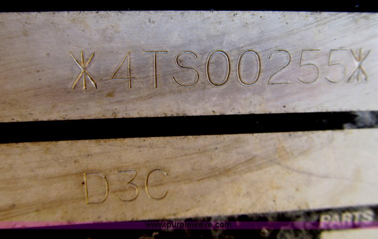 image for item F5641 1997 Caterpillar D3CXL III Hystat dozer