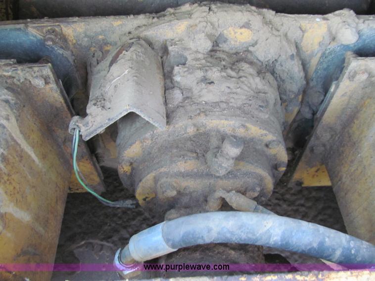 image for item F5643 Caterpillar CP-433B vibratory padfoot compactor