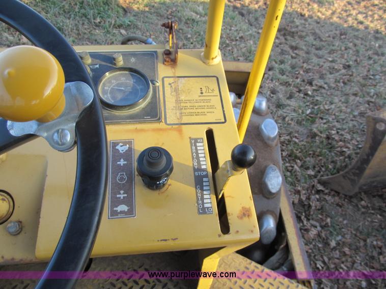 image for item F5643 Caterpillar CP-433B vibratory padfoot compactor