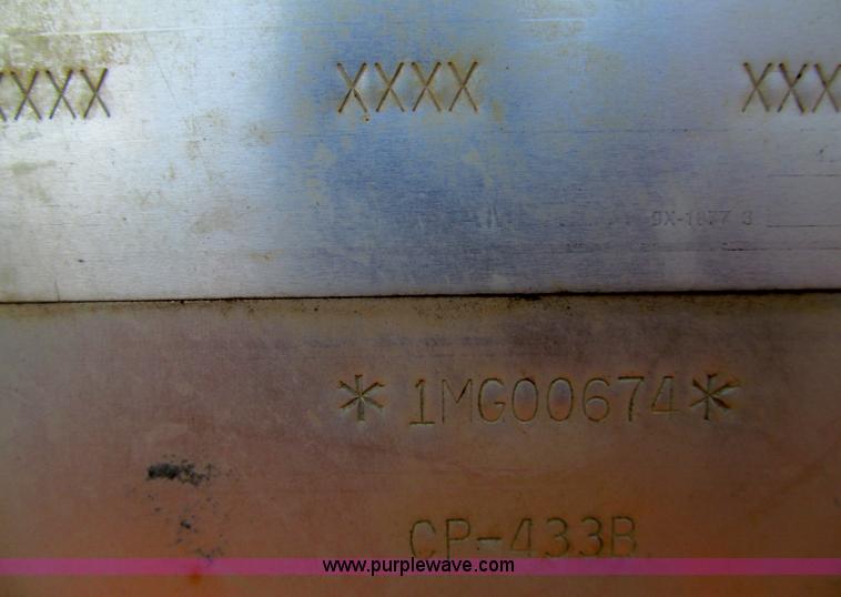 image for item F5643 Caterpillar CP-433B vibratory padfoot compactor