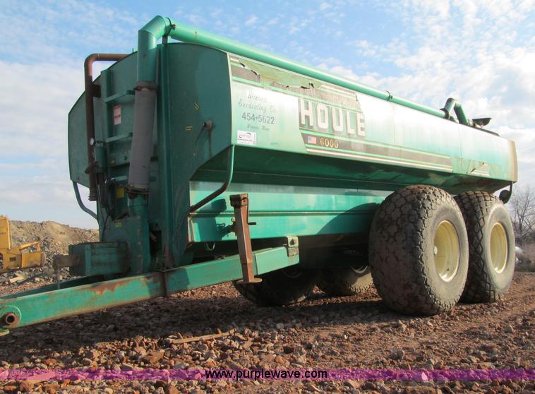 image for item F5660 Houle 6000 tandem axle liquid tank trailer