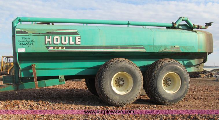image for item F5660 Houle 6000 tandem axle liquid tank trailer