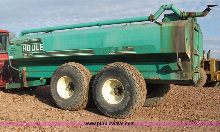 image for item F5660 Houle 6000 tandem axle liquid tank trailer