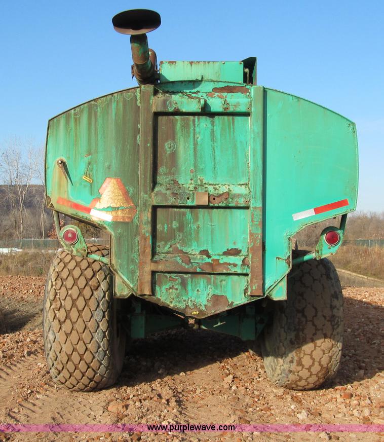 image for item F5660 Houle 6000 tandem axle liquid tank trailer