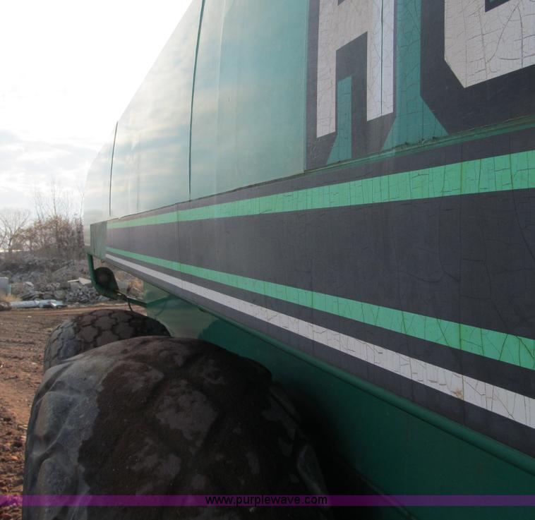 image for item F5660 Houle 6000 tandem axle liquid tank trailer