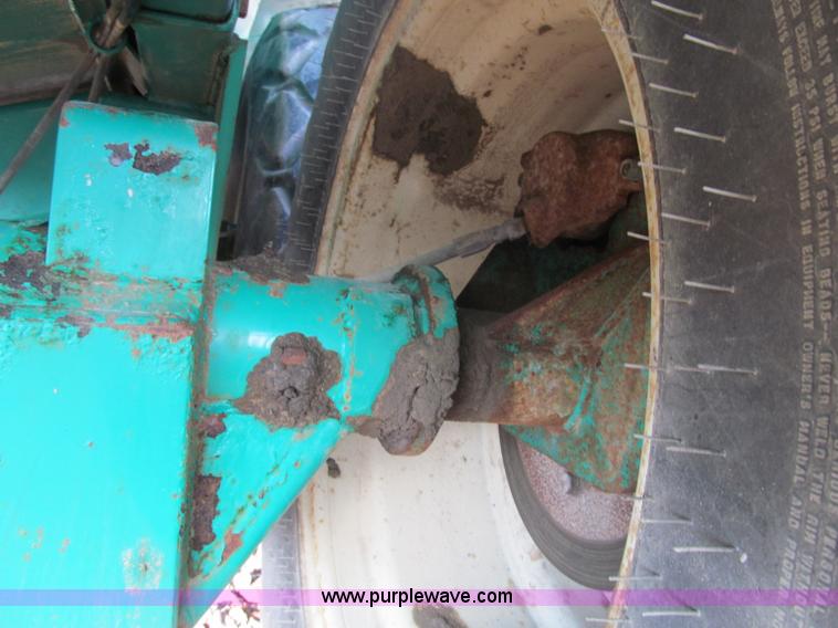 image for item F5660 Houle 6000 tandem axle liquid tank trailer