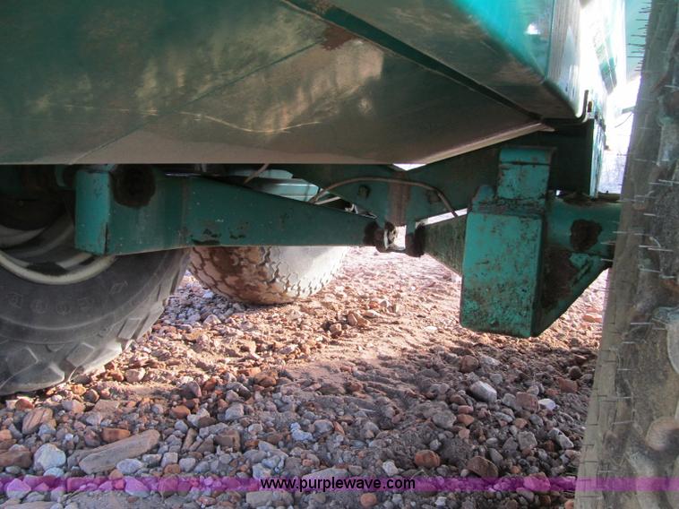 image for item F5660 Houle 6000 tandem axle liquid tank trailer