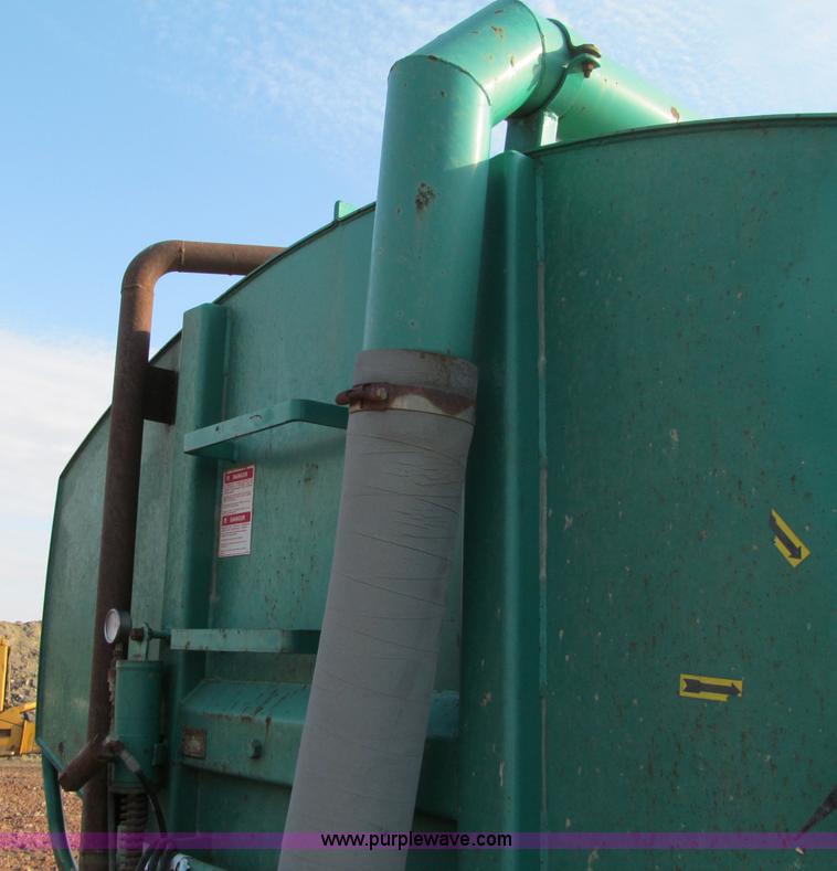 image for item F5660 Houle 6000 tandem axle liquid tank trailer