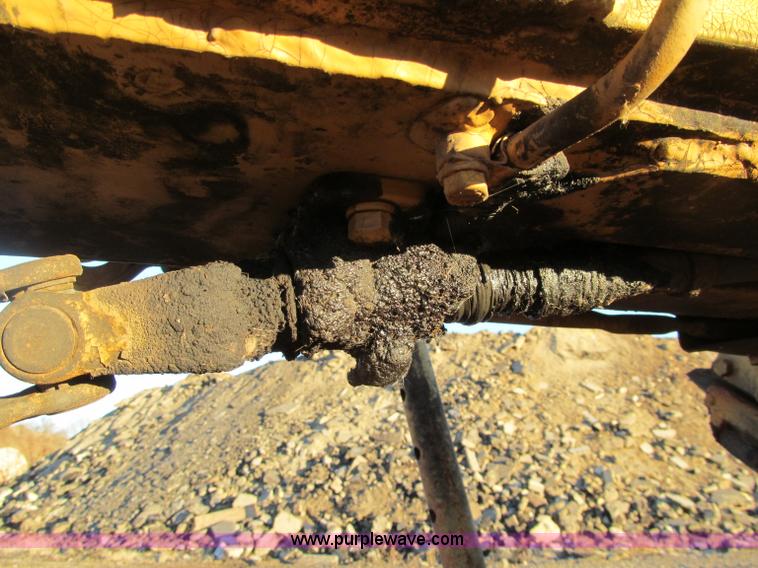 image for item F5681 1970 Caterpillar 12F motor grader