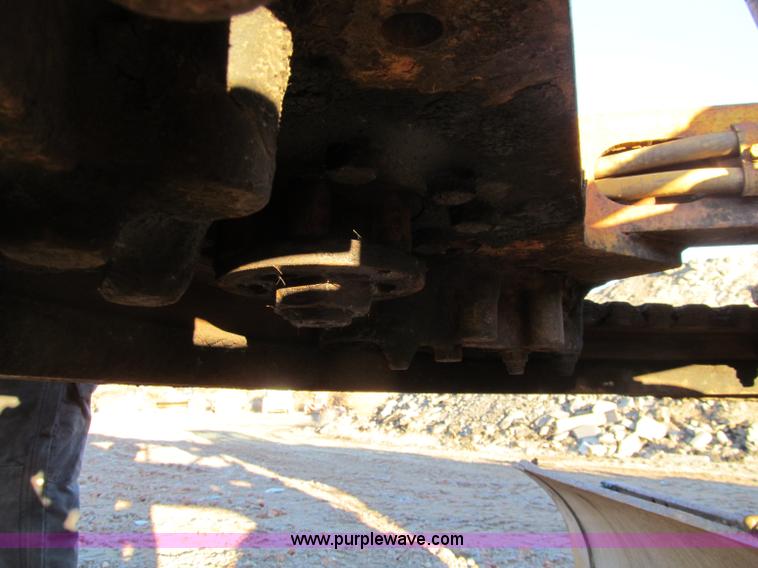 image for item F5681 1970 Caterpillar 12F motor grader