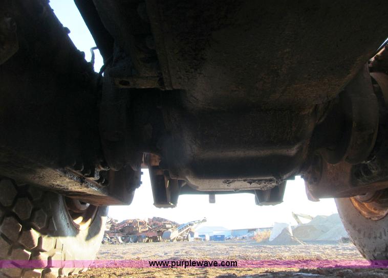 image for item F5681 1970 Caterpillar 12F motor grader