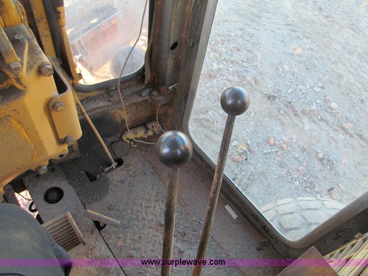 image for item F5681 1970 Caterpillar 12F motor grader